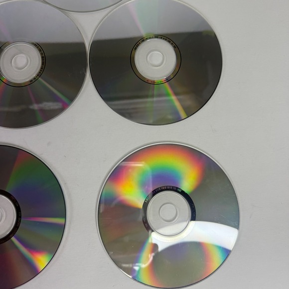 F.E.A.R. First Encounter Assault Recon PC Game Complete 5 Disc Set Key - Picture 5 of 8